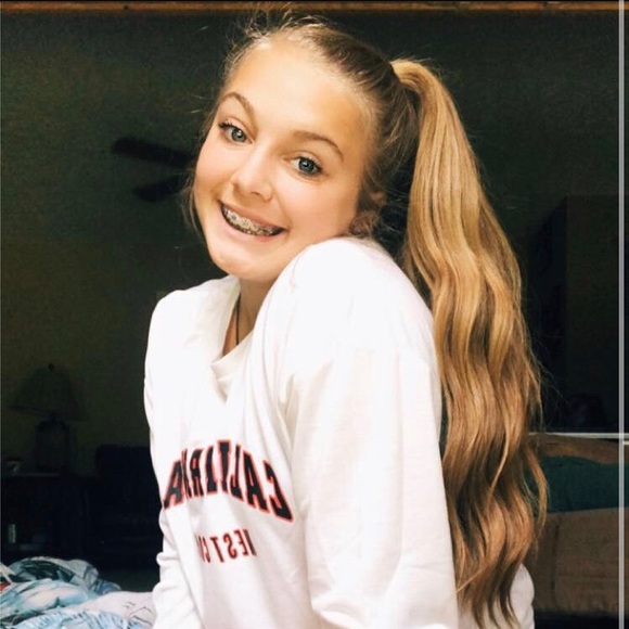 Meet your Posher, Raegan - Picture 1 of 1